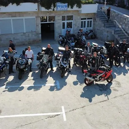 Vendégház Pansion Komfor Moca