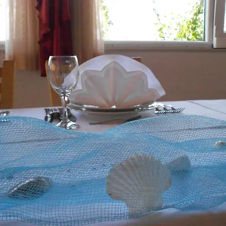 Pansion Komfor Moca Makarska