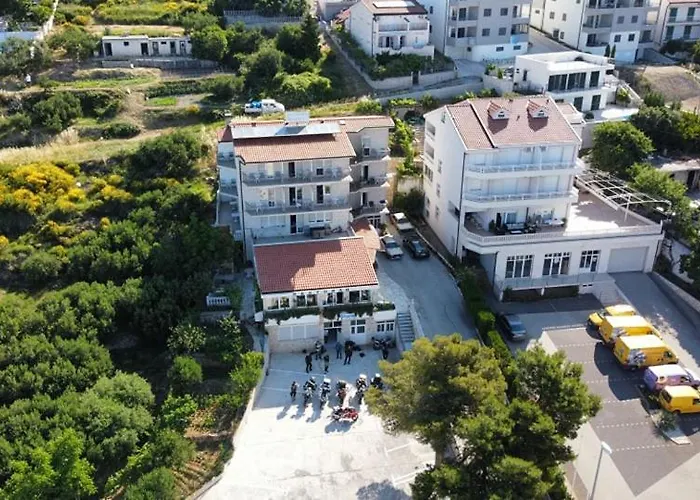 Guest house Pansion Komfor Moca Makarska