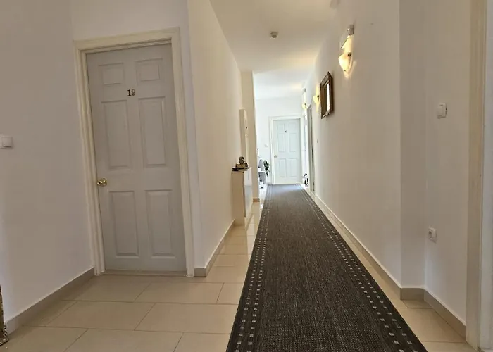 Guest house Pansion Komfor Moca