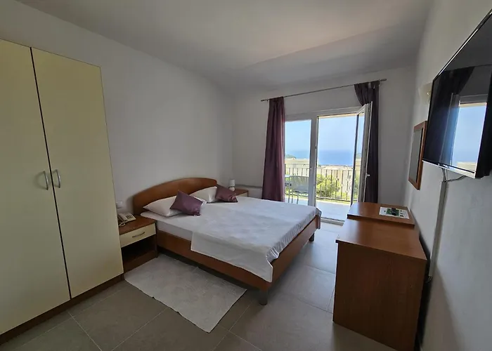 Guest house Pansion Komfor Moca Makarska