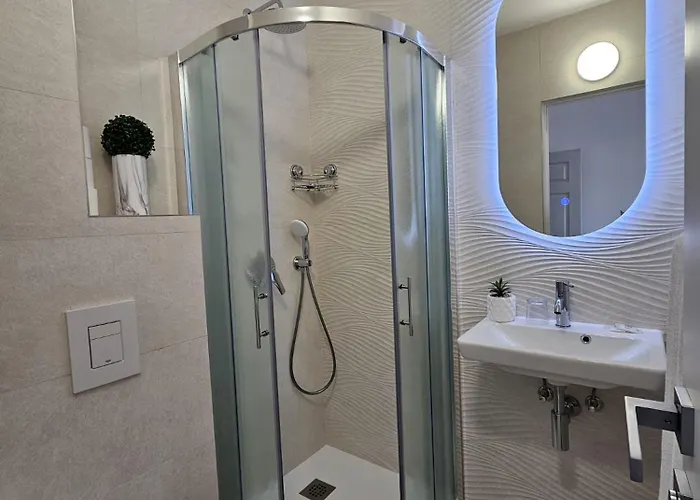 Pansion Komfor Moca 3* Makarska