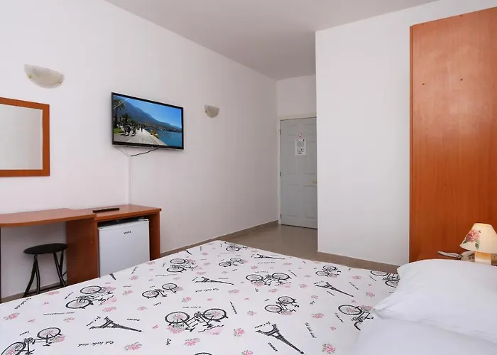 Pansion Komfor Moca Guest house Makarska